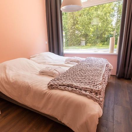 Hotel Leeuwerik Bad Nieuweschans Bagian luar foto