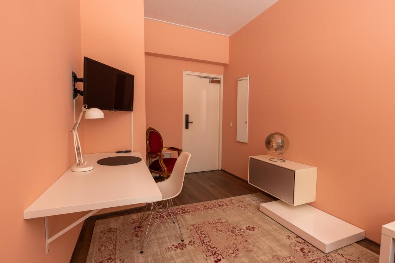 Hotel Leeuwerik Bad Nieuweschans Bagian luar foto